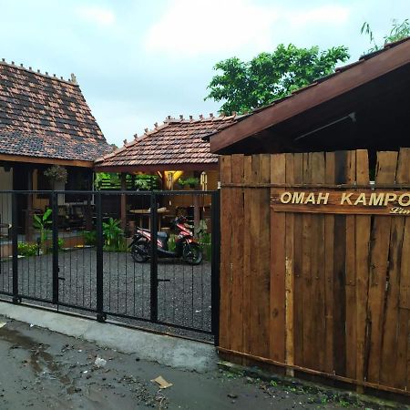 Hotel Omah Kampong à Sleman  Extérieur photo